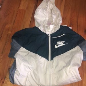 NIKE windbreaker